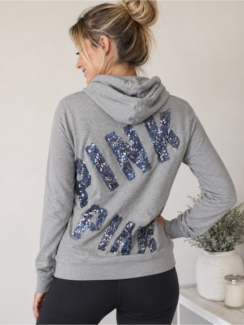 ✨Victoria’s Secret PINK Gray Sequin Full Zip Hoodie Blue Bling Logo Size Small